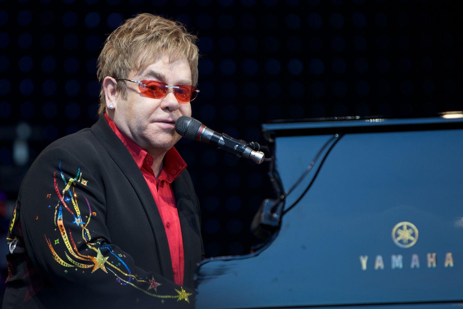 Elton John Wallpapers Pictures  – Full HD