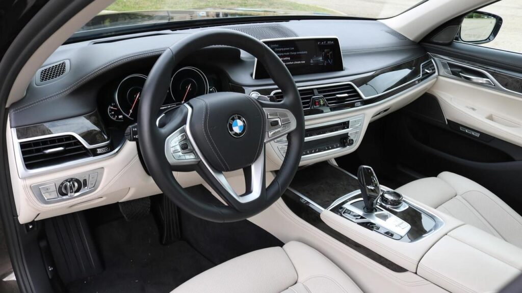 Best BMW Series Interior High Resolution Wallpapers