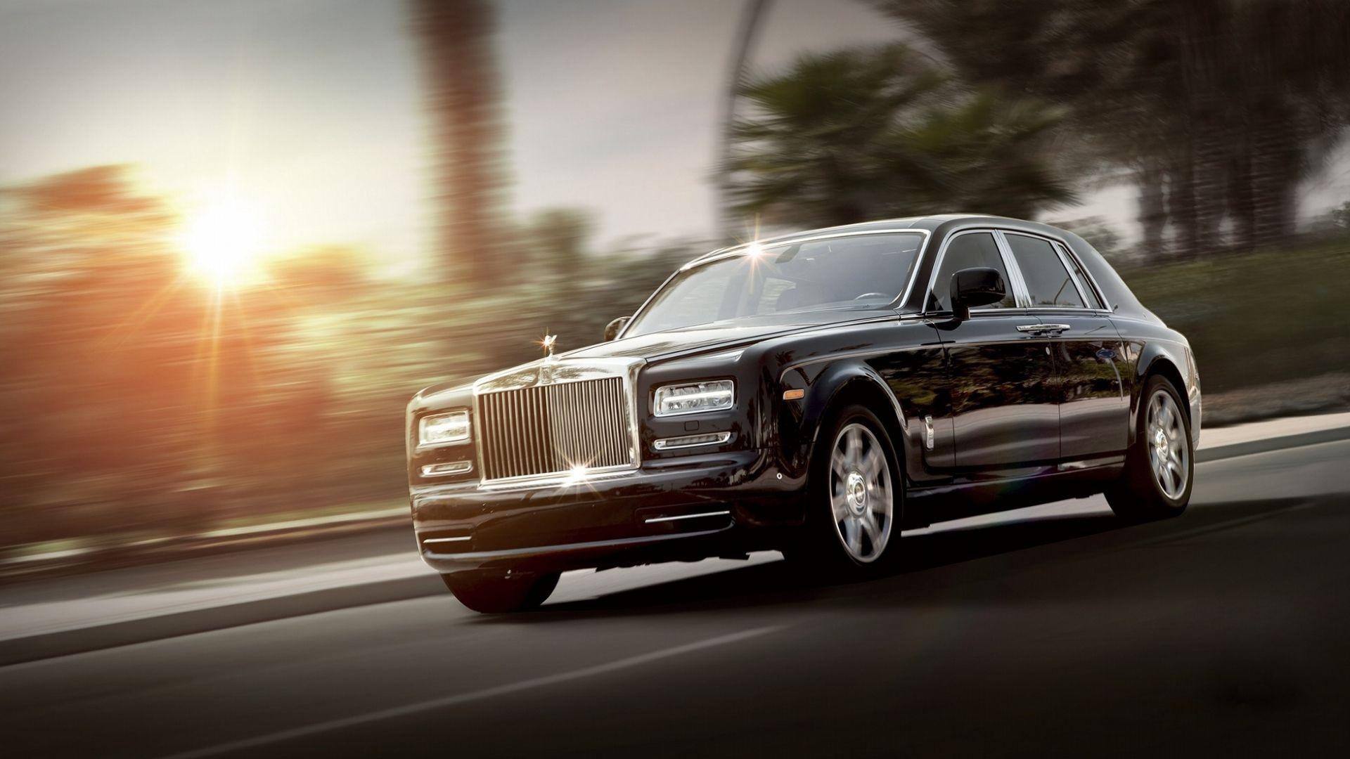 Luxury Rolls Royce Wraith Wallpapers