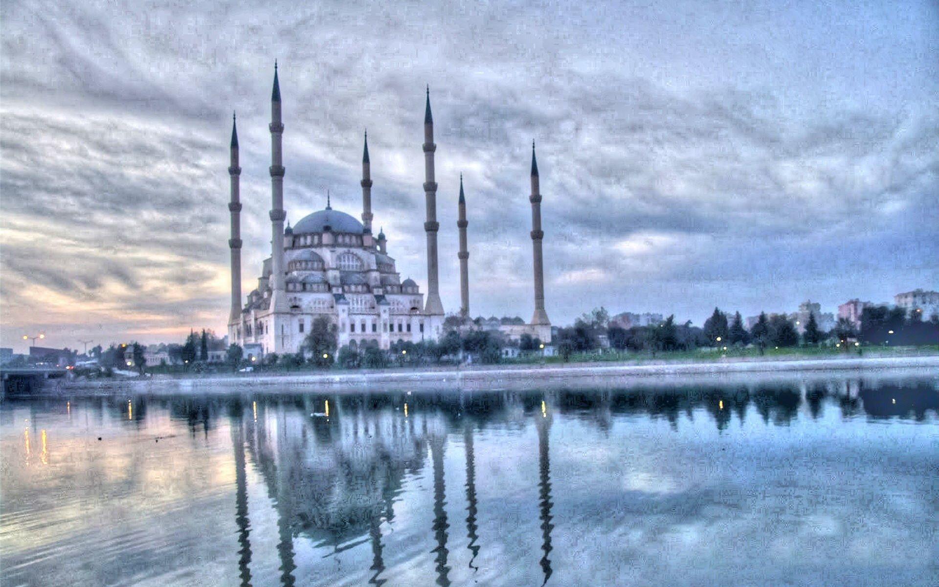 Blue Mosque Istanbul Wallpapers For Desk 4K and Mobile