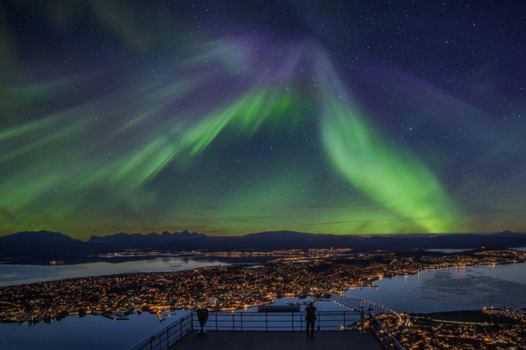 Tromsø – winter city directly beneath the Northern Lights