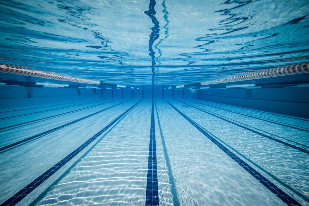 Swimming Wallpapers 2K Backgrounds