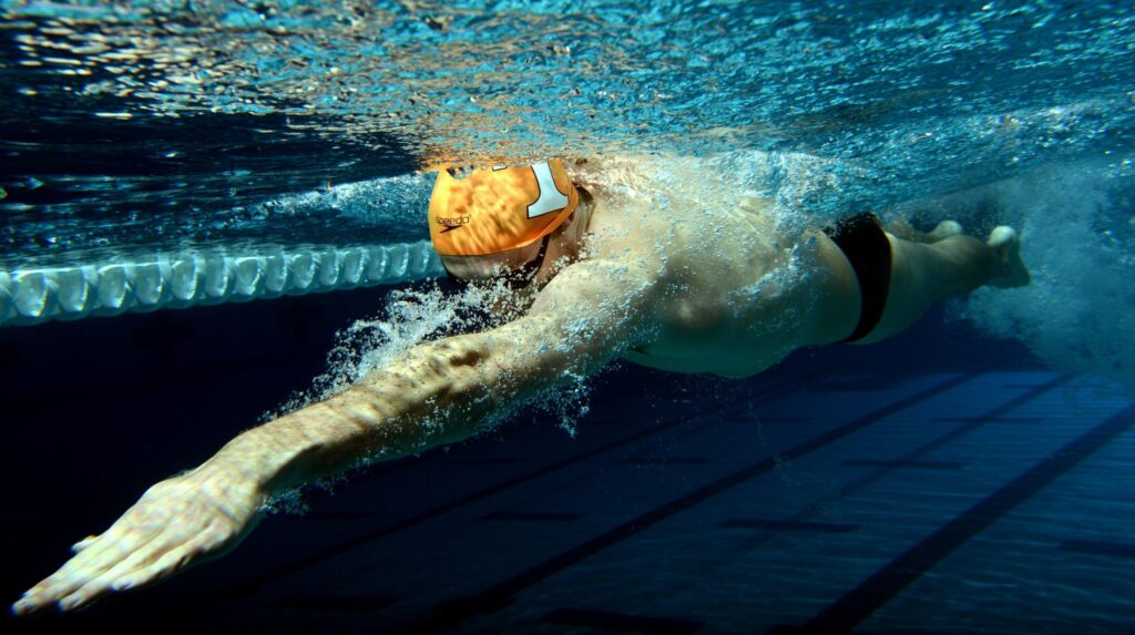 Swimming Wallpapers, Widescreen 2K Wallpapers of Swimming