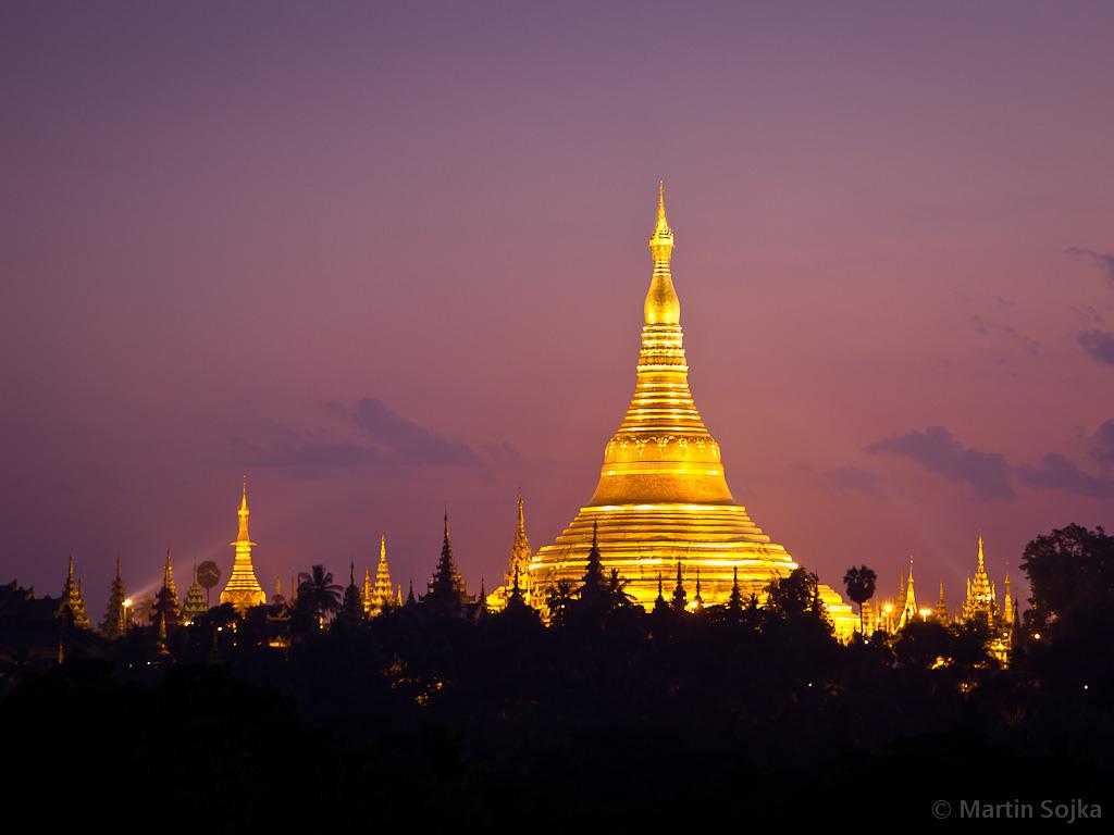 Golden Shwedagon Pagoda in Yangon at Dawn – Myanmar