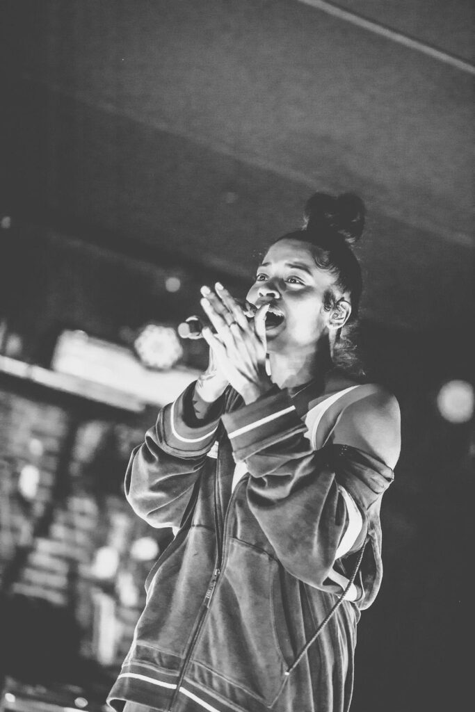 Ella Mai live in NYC at the Mercury Lounge Photos by Catherine