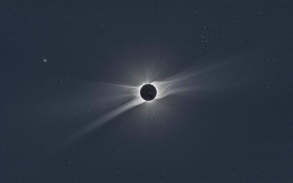 Earth Solar Eclipse Desk 4K Wallpapers