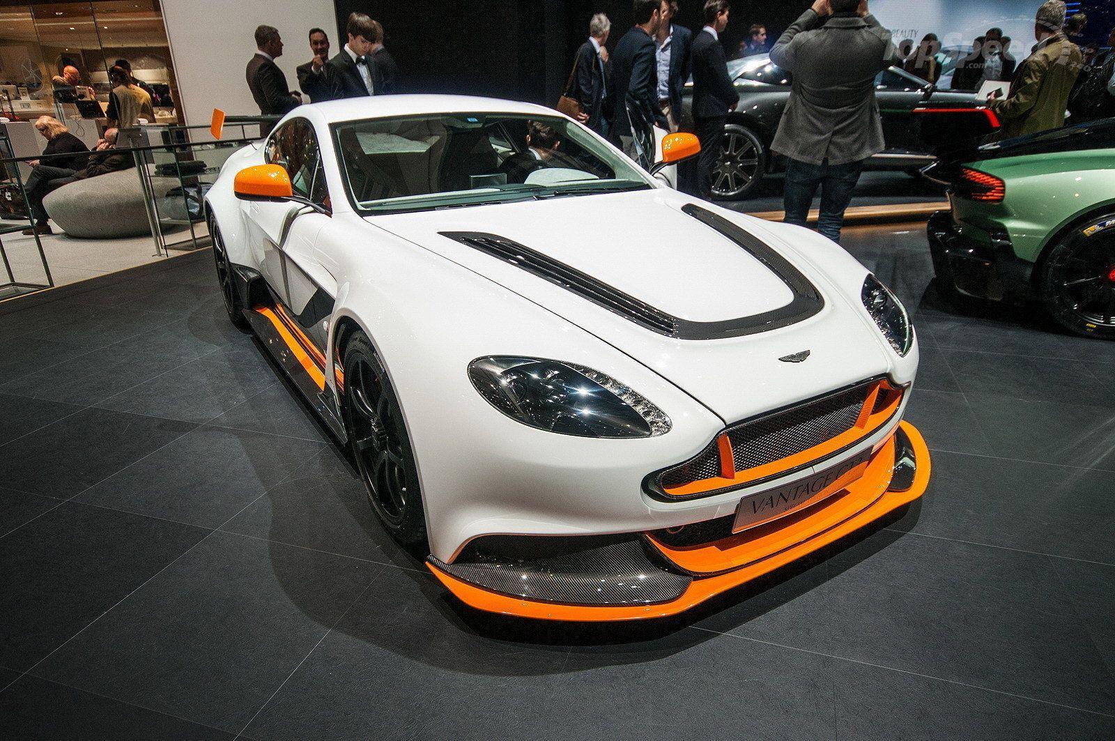 Aston Martin Vanquish White Color Wallpapers