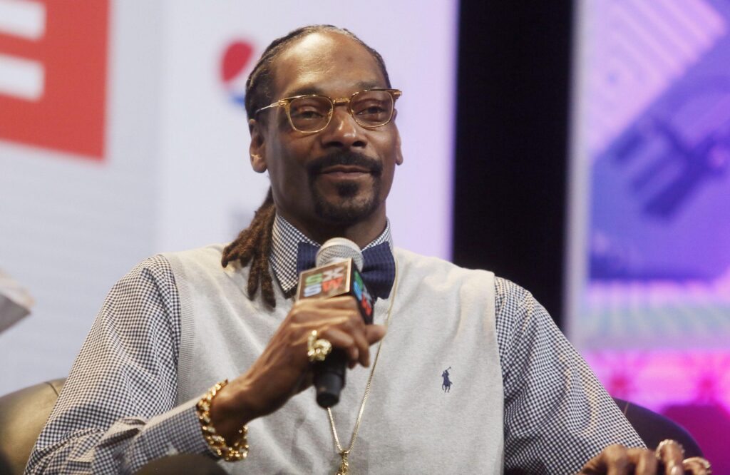 Snoop Dogg 2K Desk 4K Wallpapers