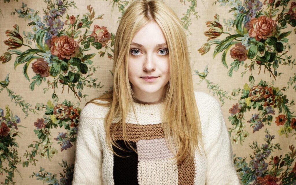 Dakota Fanning 2K Wallpapers