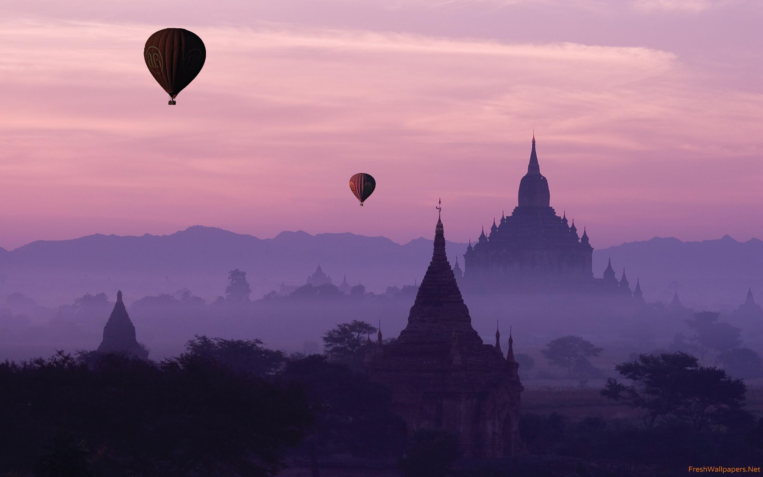 Temples and Hot Air Baloons in Fog of Bagan wallpapers