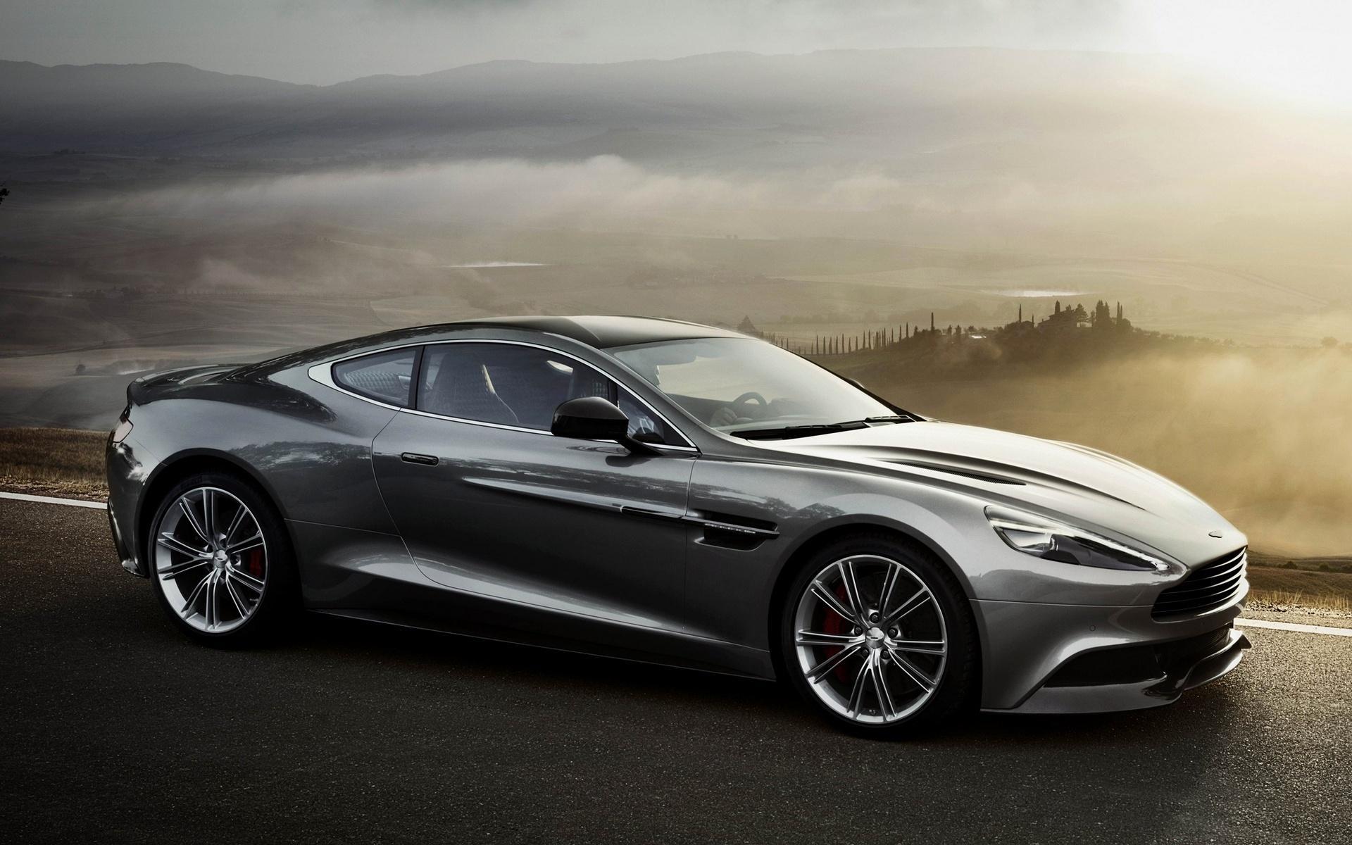 Aston martin V vantage – pictures, information and specs
