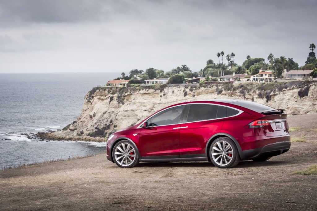 Wallpapers Wednesday Tesla Model X Black & Red