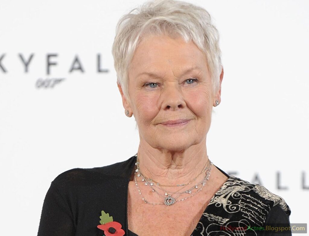 Desk 4K Background Judi Dench Wallpapers