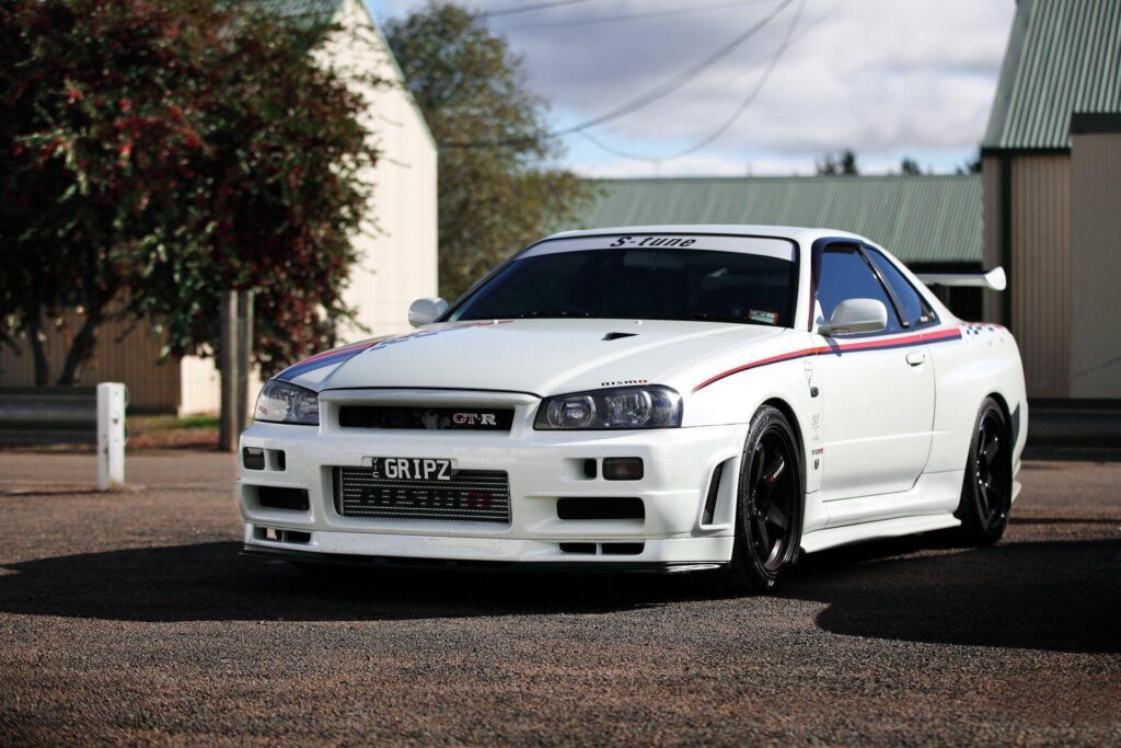 Nissan skyline gtr r car wallpapers × Nissan Skyline GTR