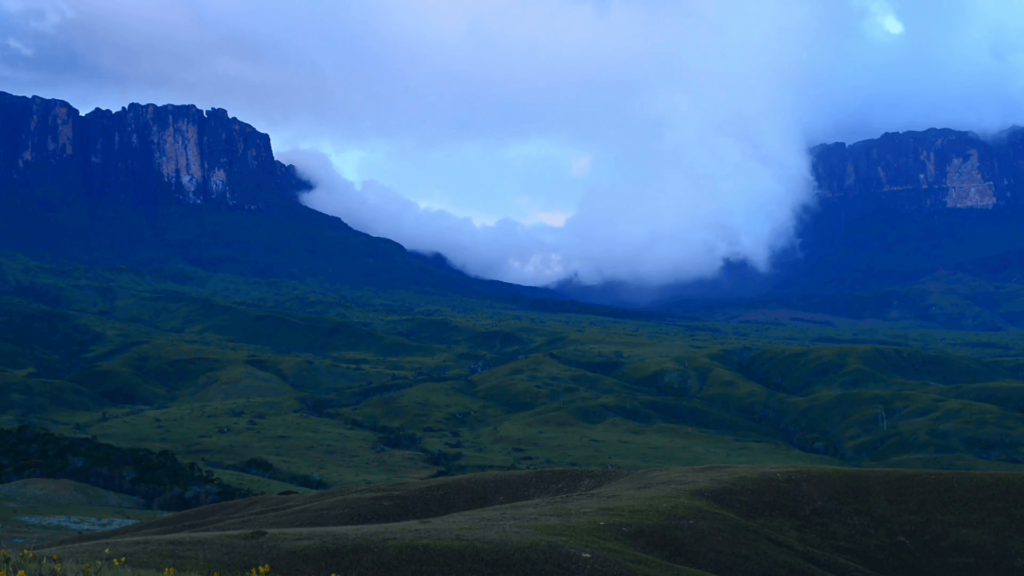 Clouds on the 4K of Mount Roraima in the evening in Canaima