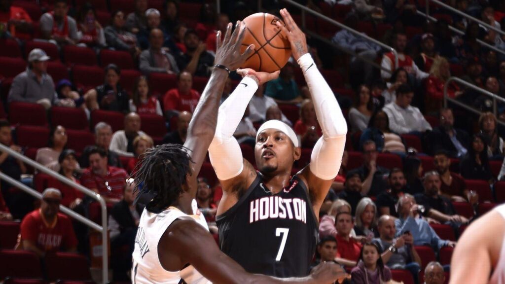 Carmelo Anthony struggles in his debut with the Houston Rockets