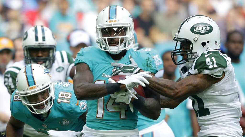 Jarvis Landry dejected after Dolphins’ loss