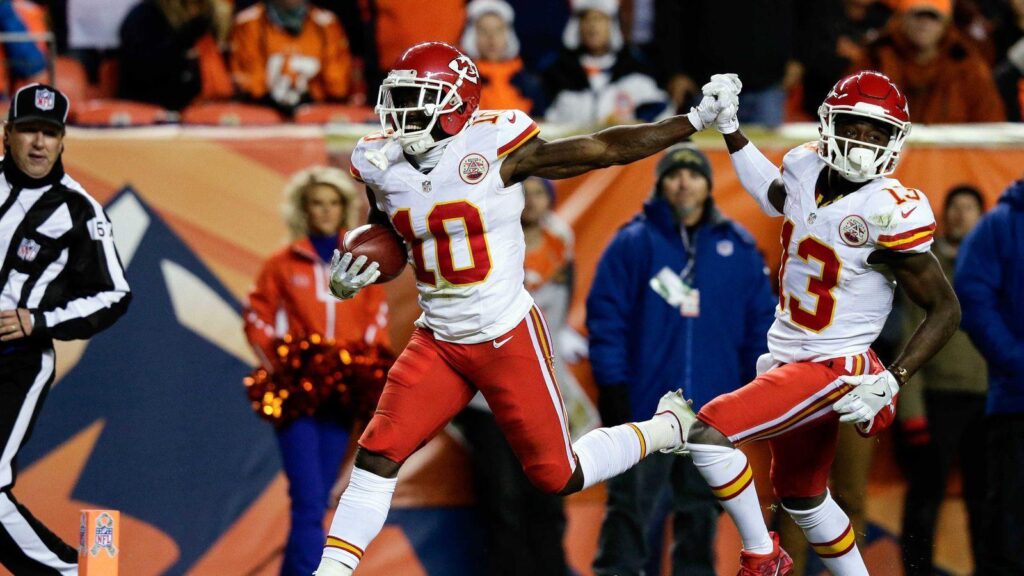 Tyreek Hill will return punts, not kicks for Chiefs this year