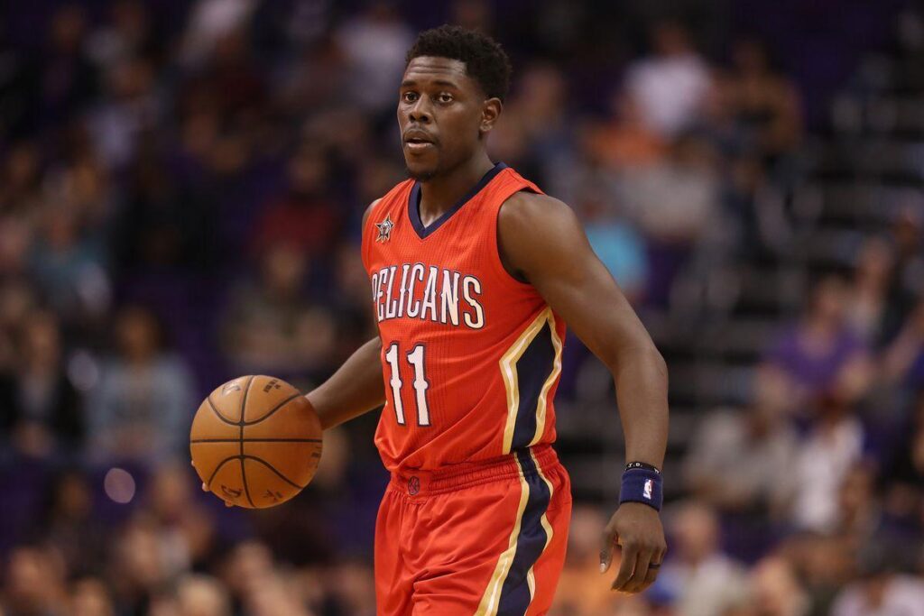 Jrue Holiday signs with Pelicans for years, $ million