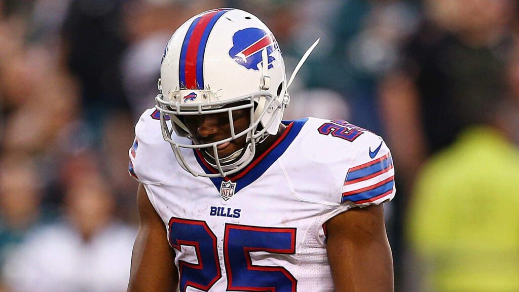 Bills RB LeSean McCoy off the hook from bar brawl after