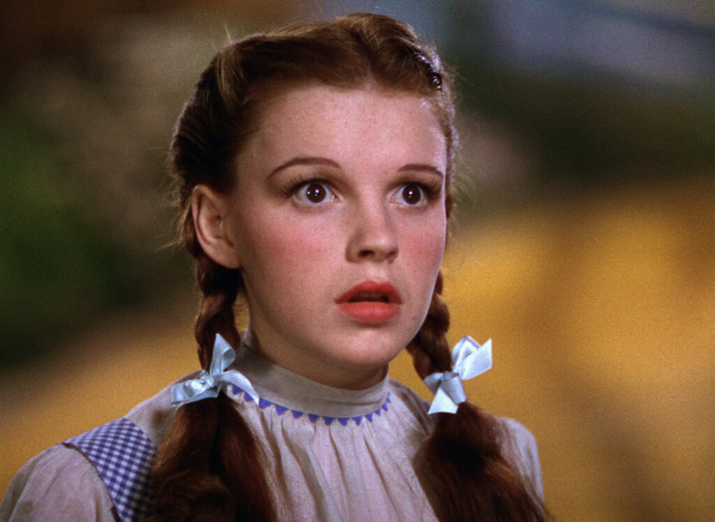 Judy Garland as Dorothy in The Wizard of Oz 2K Wallpapers