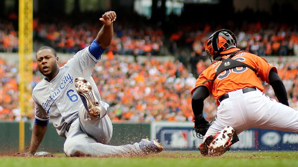 ALCS Game Cain raises Royals by matching Brett, snatching