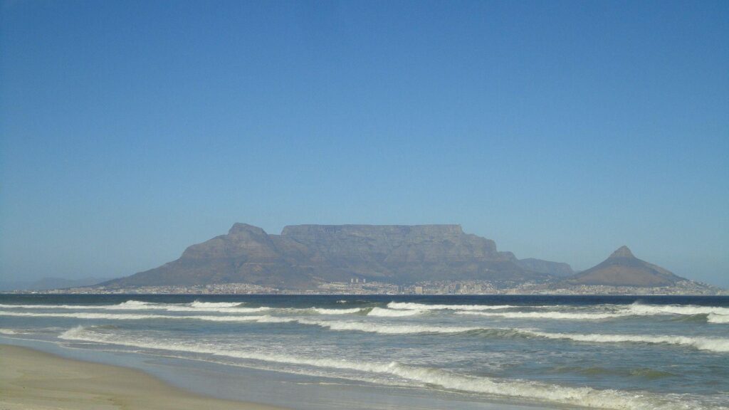 Entire Table Mountain in Wallpapers
