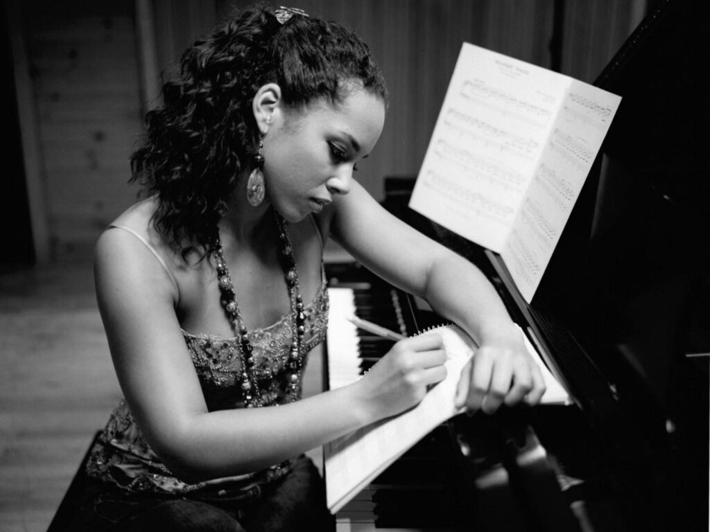 Alicia Keys Wallpapers