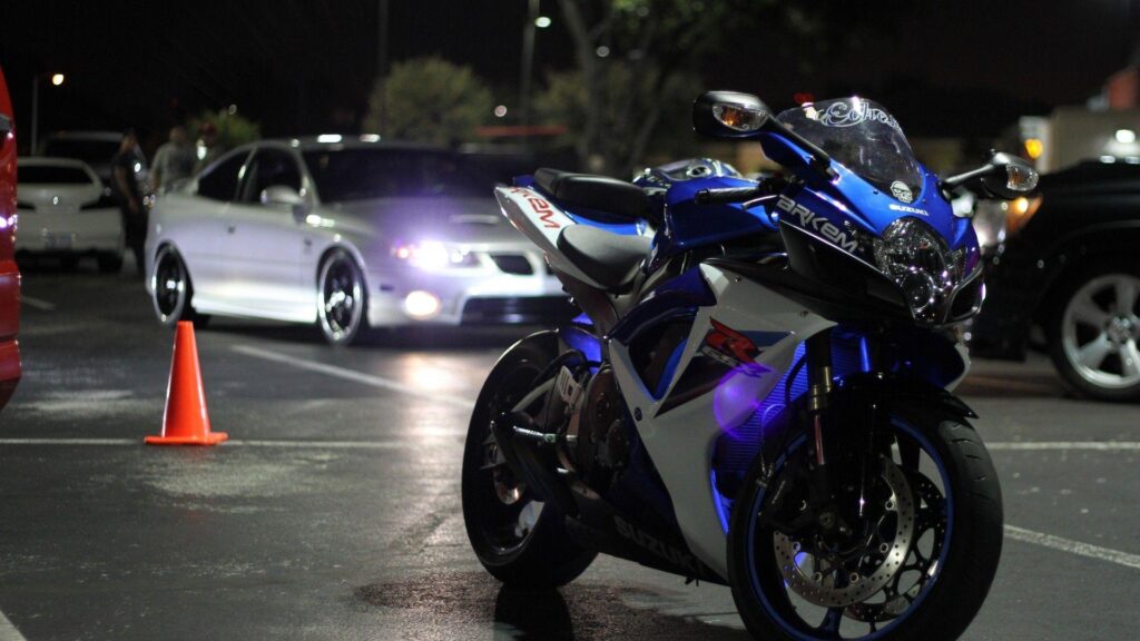 Suzuki Gsxr Wallpapers 2K Wallpapers