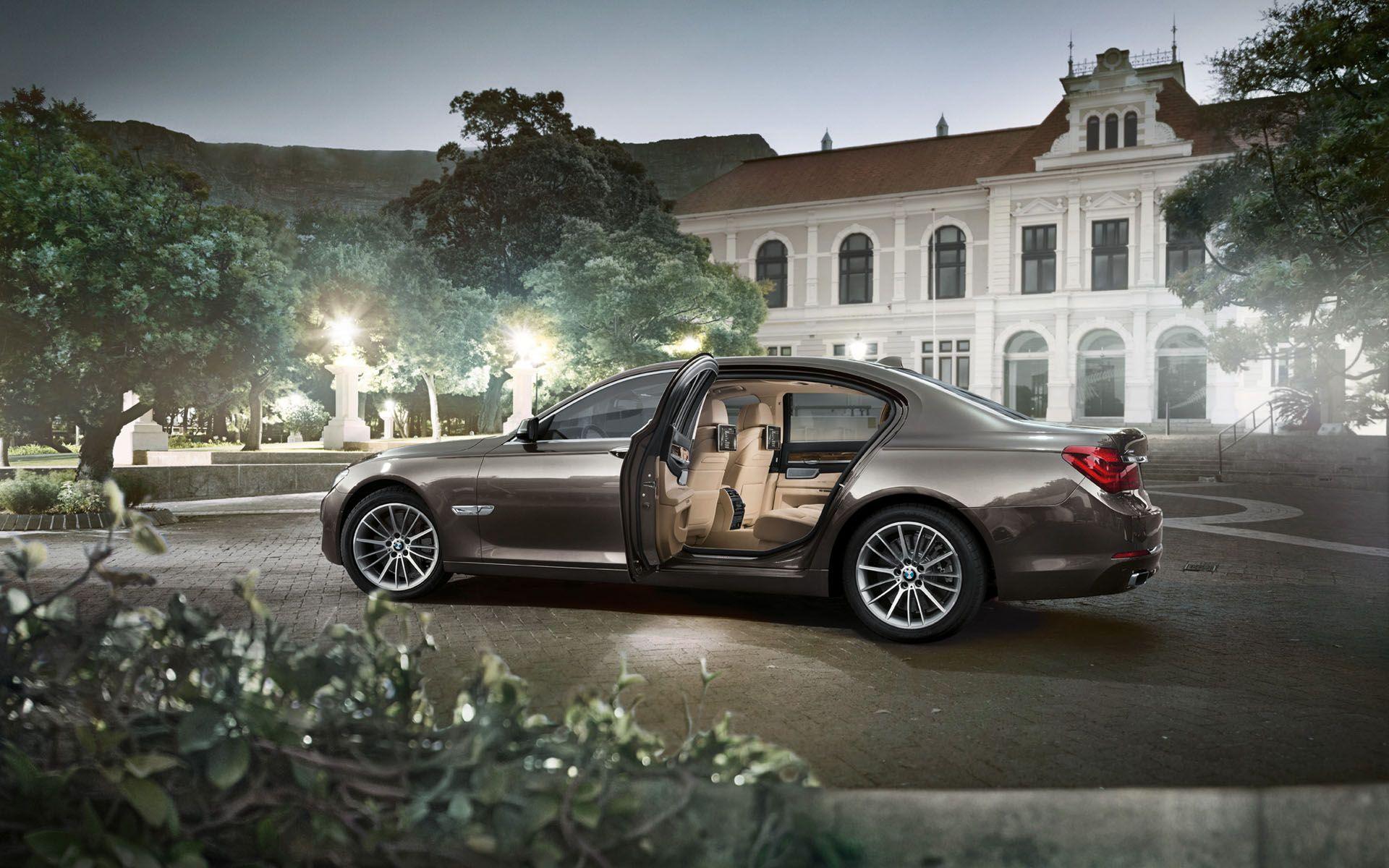 Stunning BMW Series Wallpapers  – Full HD