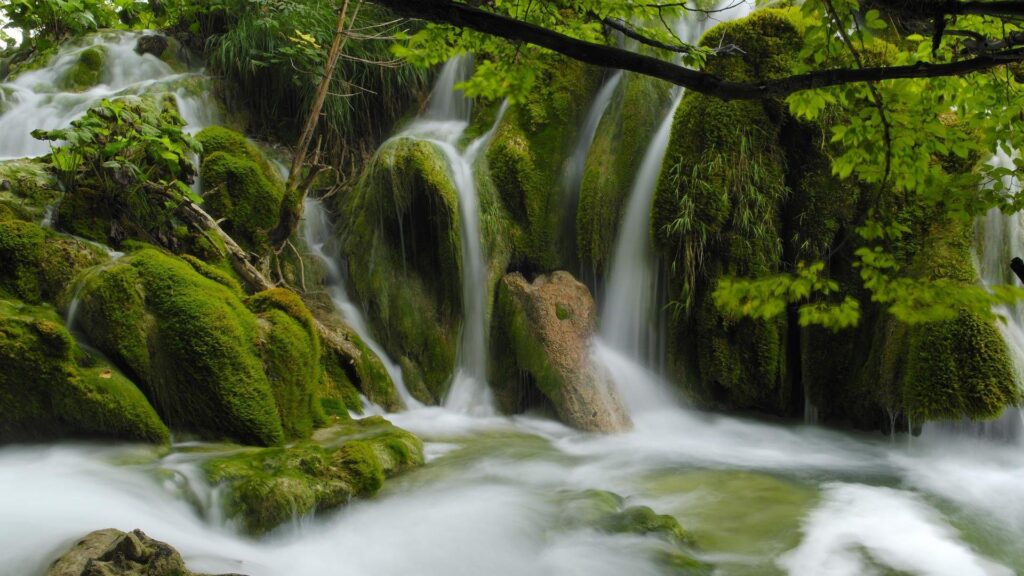 Lakes Plitvice Lakes National Park Croatia Waterfalls Photo for HD