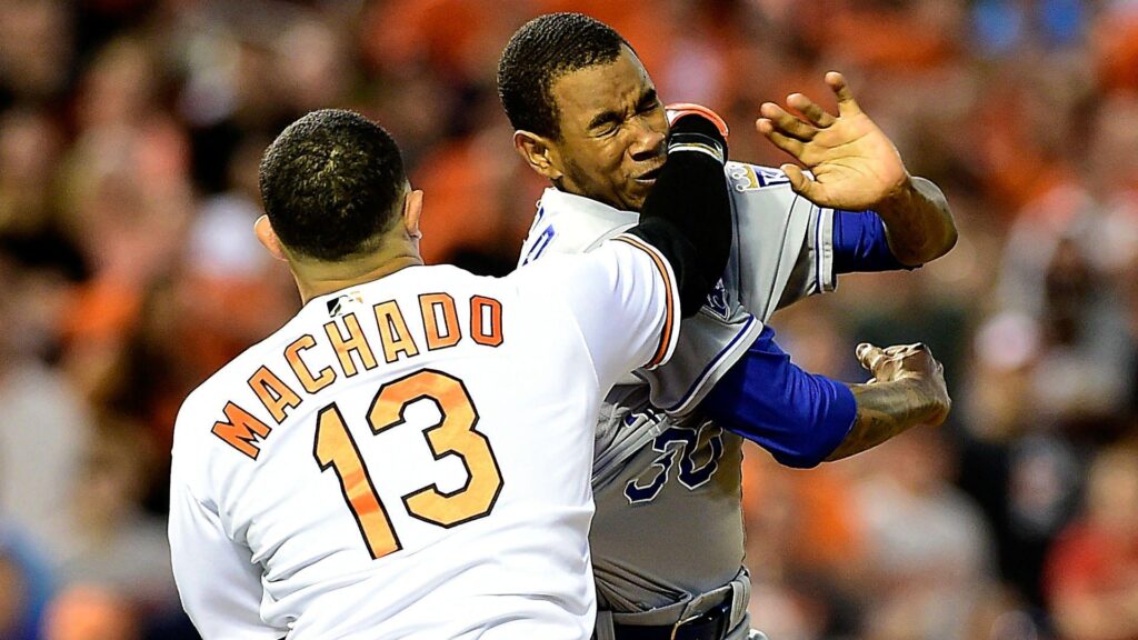 WATCH Manny Machado charges mound after HBP, brawls with Yordano