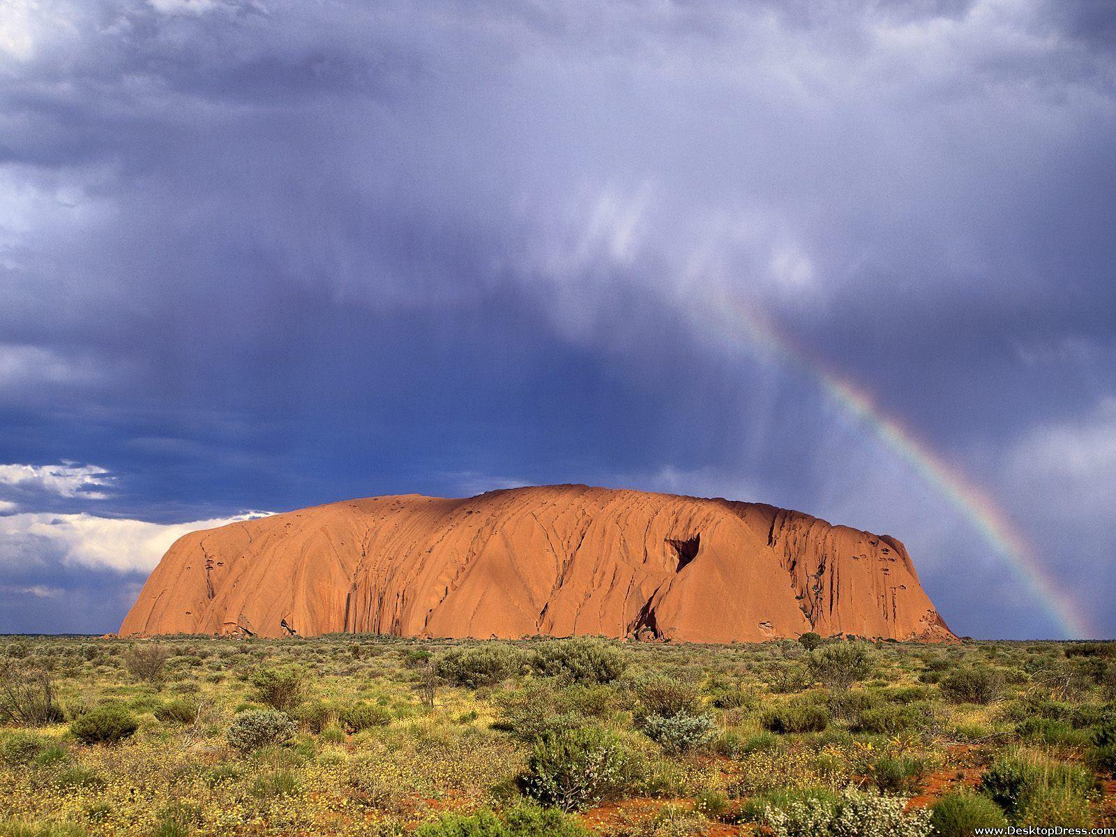 Desk 4K Wallpapers » Natural Backgrounds » Uluru Kata Tjuta National