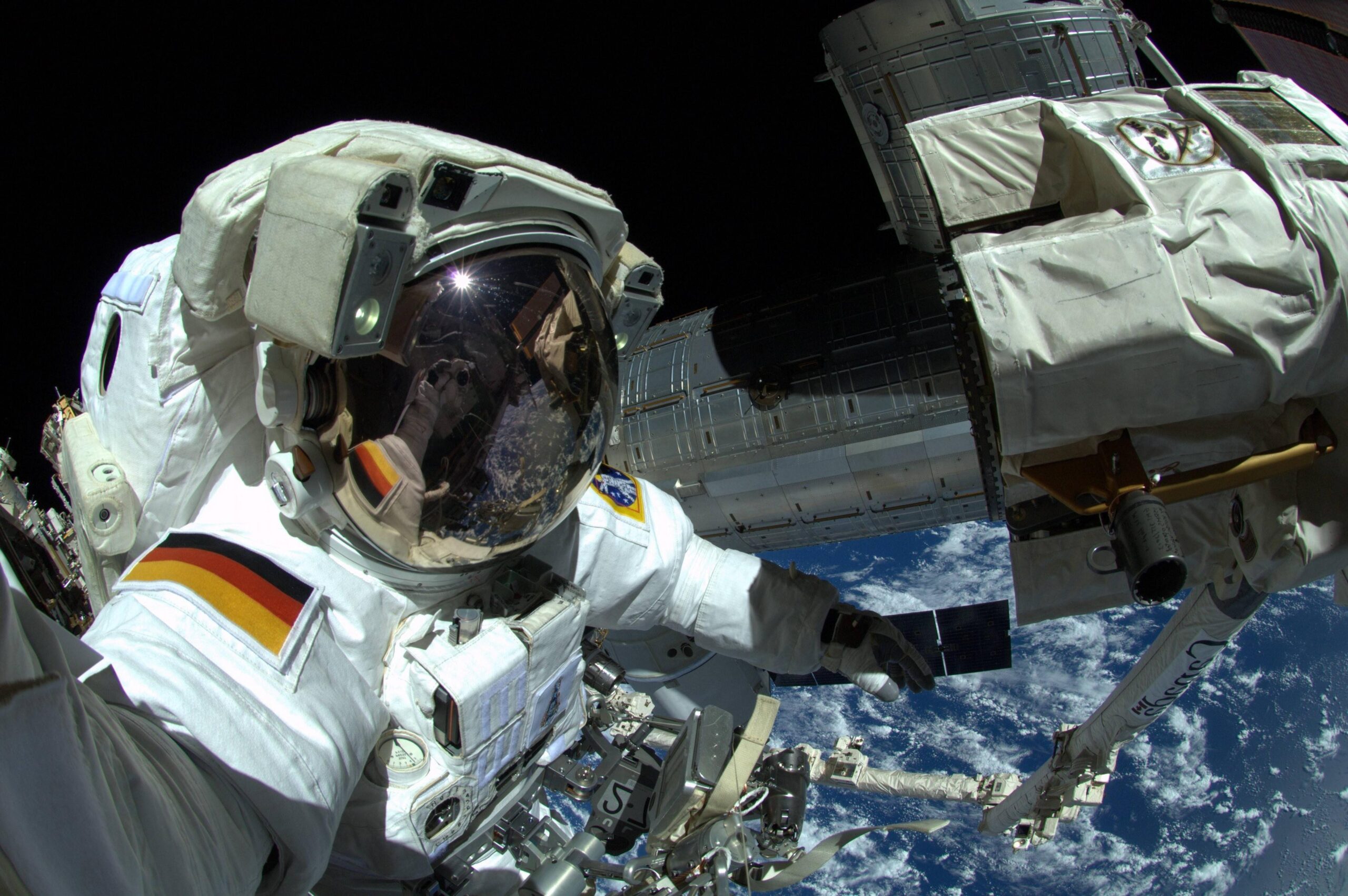 Space selfies astronaut international space station earth wallpapers