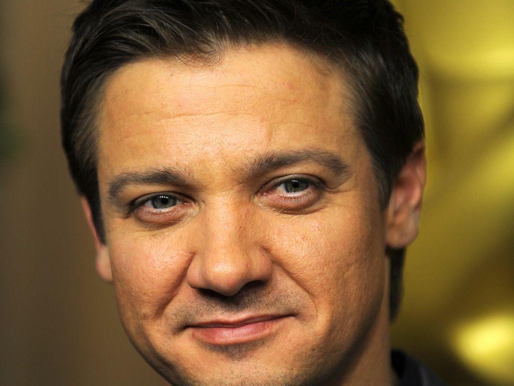 Jeremy Renner wallpapers