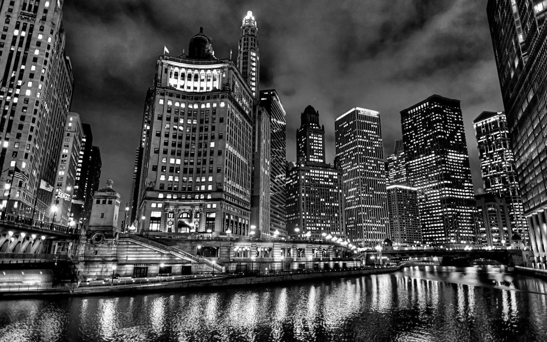 Milwaukee Skyline Black And White