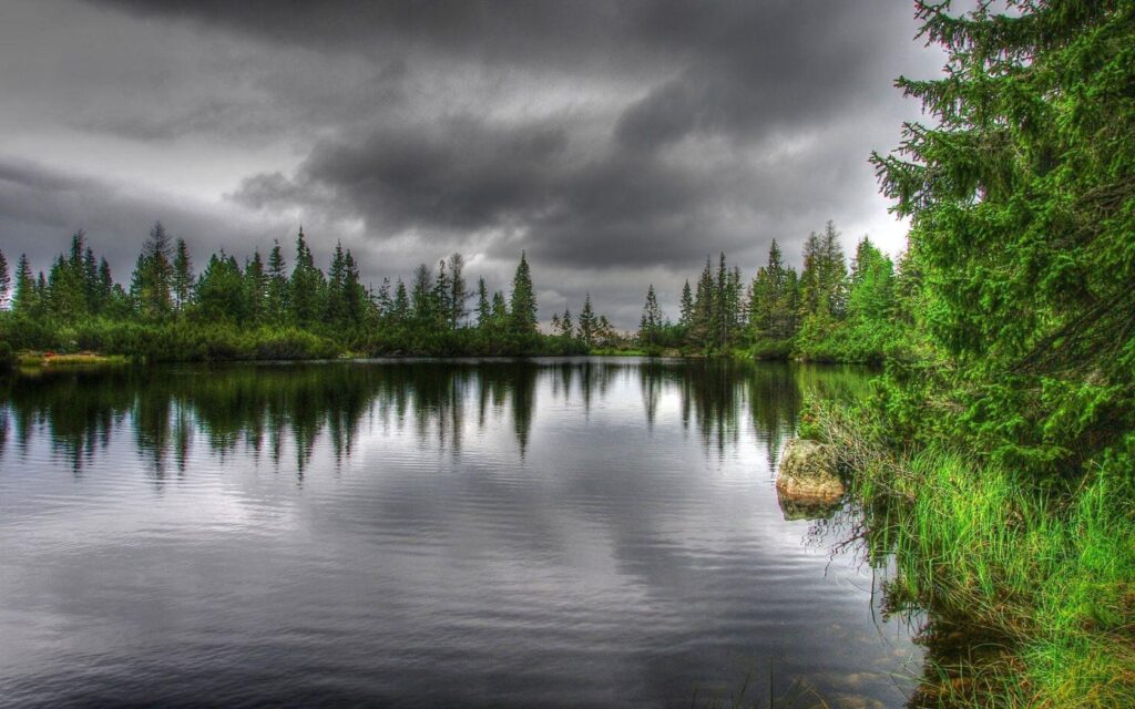 High Tatras Lake in Slovakia Wallpapers and Photo