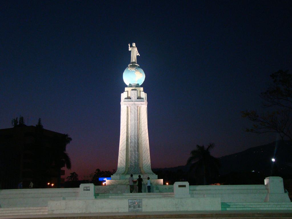 Plaza de Las Americas, San Salvador