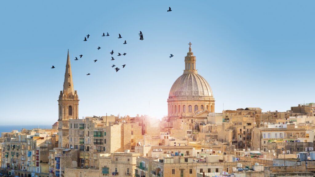 Wallpapers Malta, Valletta City town, buildings, birds, sun rays