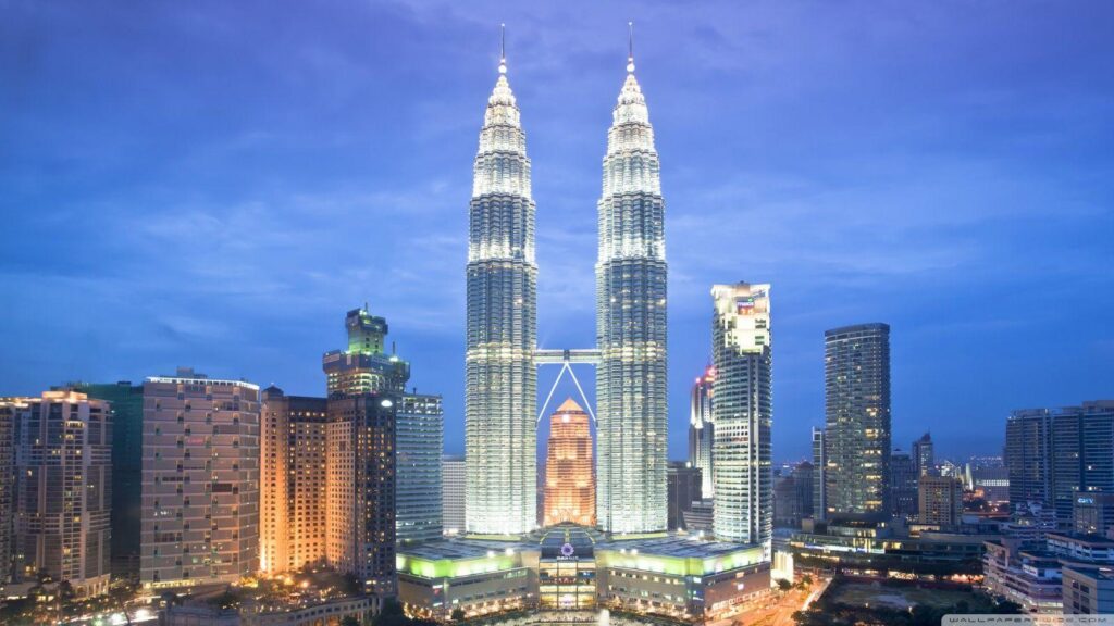 Petronas Towers, Kuala Lumpur, Malaysia ❤ K 2K Desk 4K Wallpapers